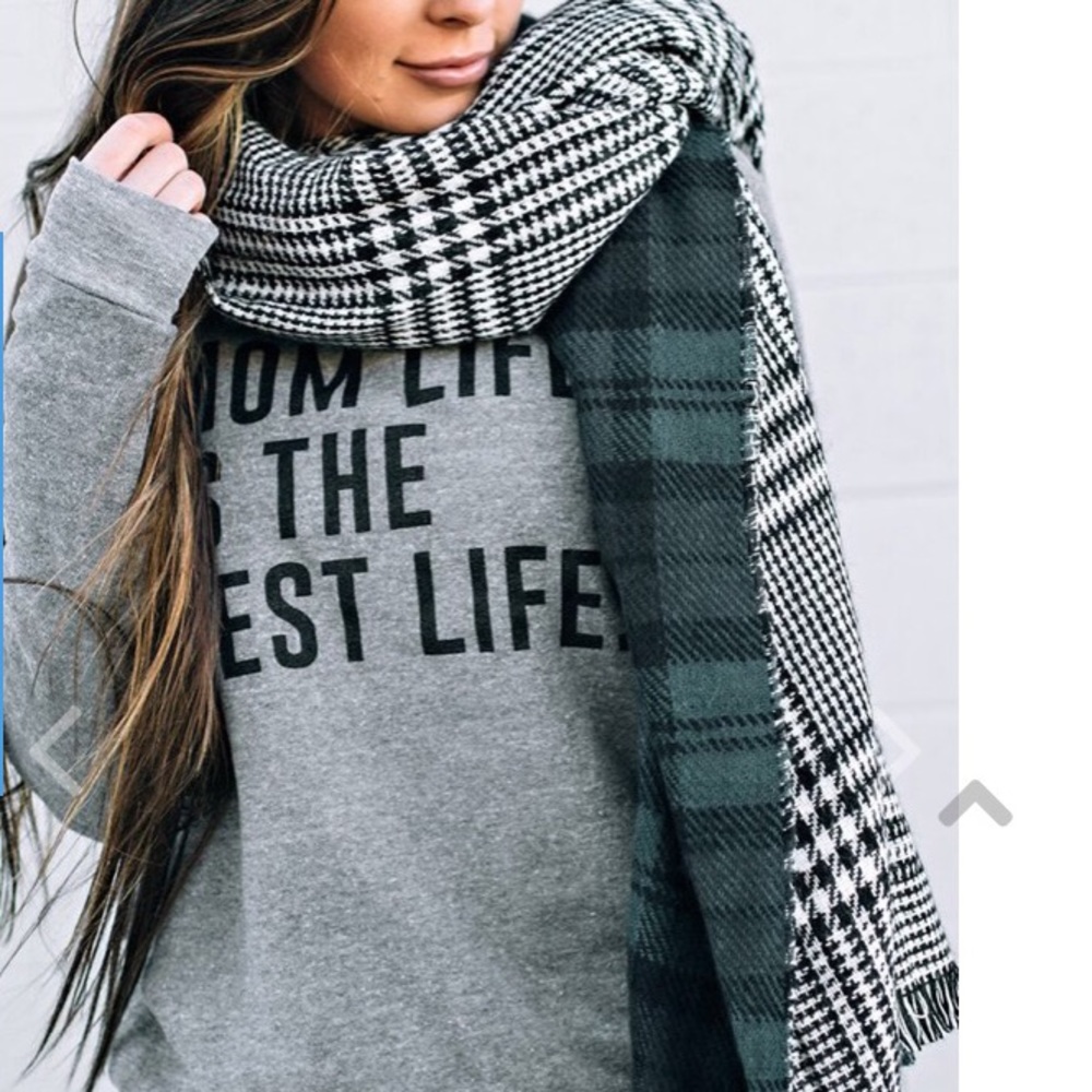 Green Plaid Scarf 🧣